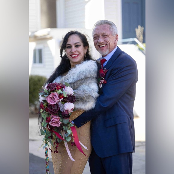 Meet your Posher, Indira - Picture 2 of 6